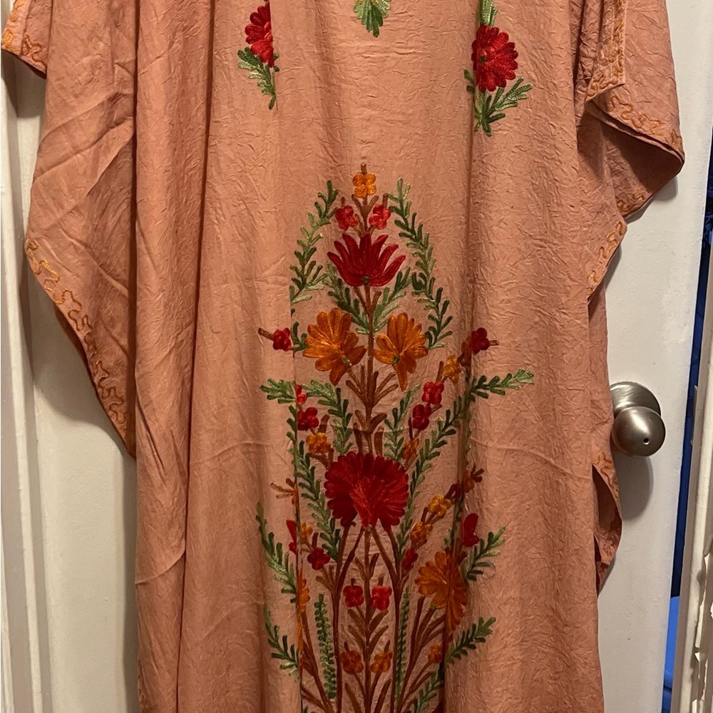 Embroidered Floral Kaftan